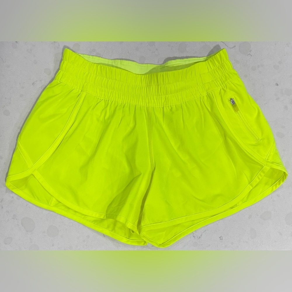 Lululemon Tracker LR Short 4” *Lined in highlight yellow, size 8